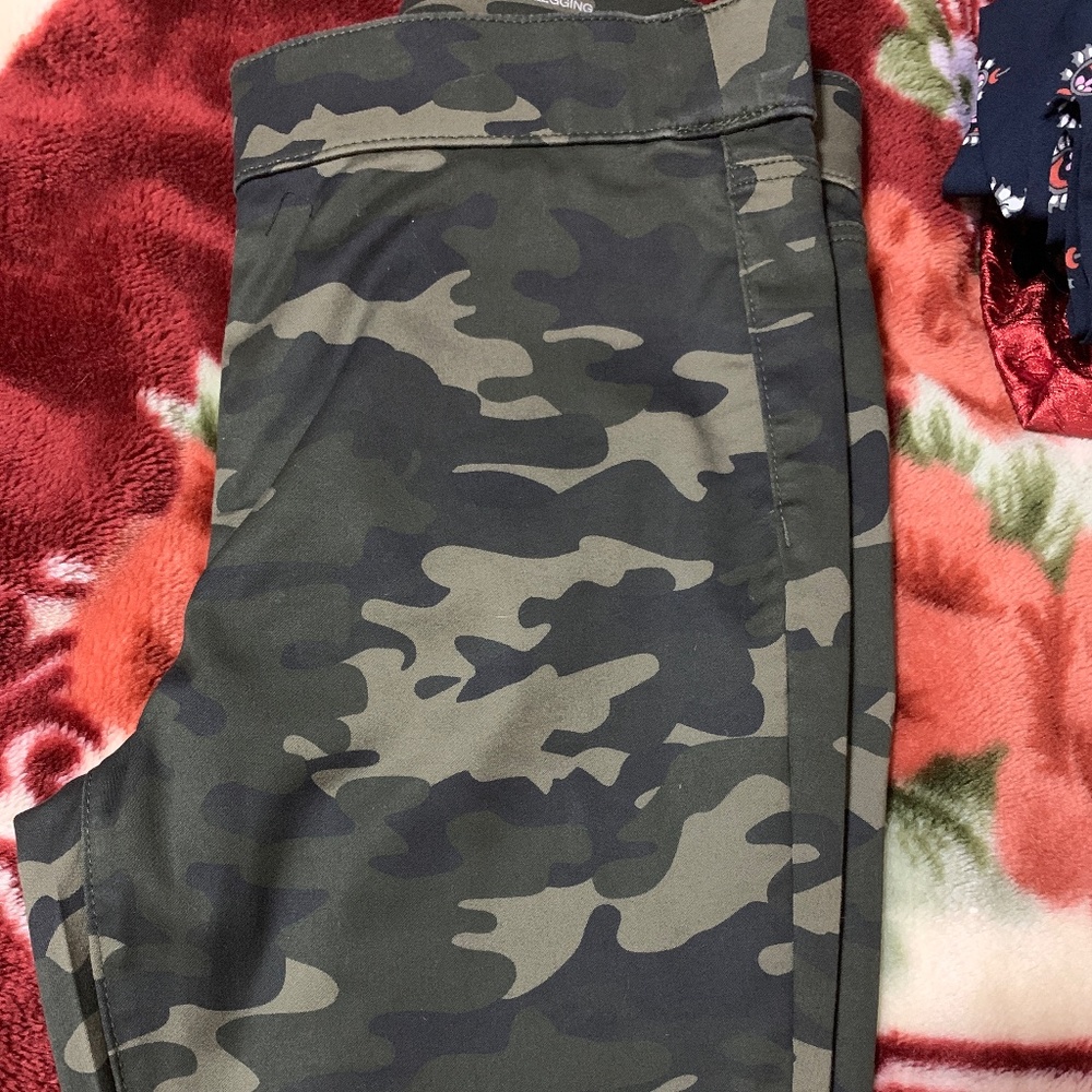 Women’s Camouflage High Waist Pull-On Legging